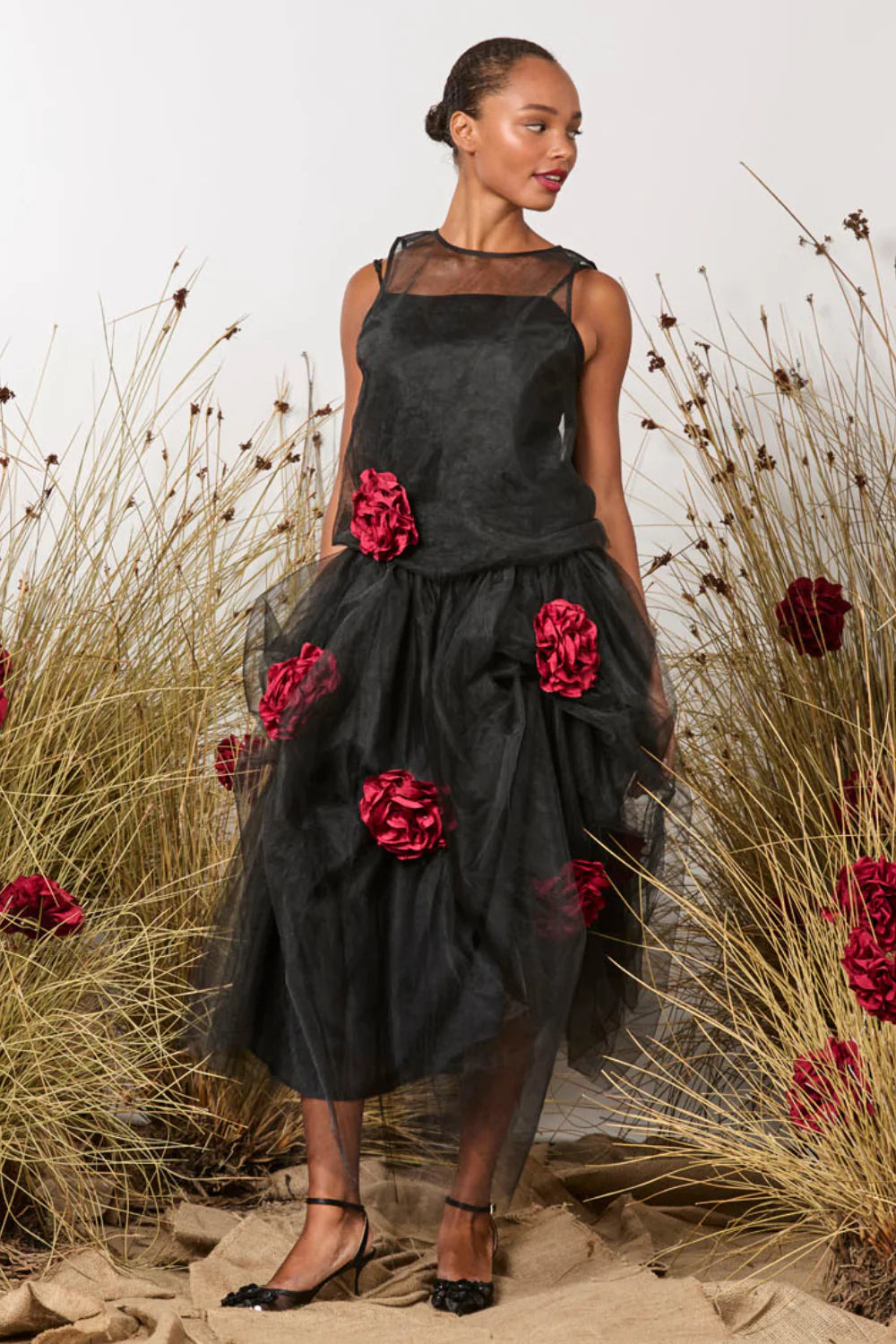 M.A. DAINTY Eternal Love Skirt black red roses