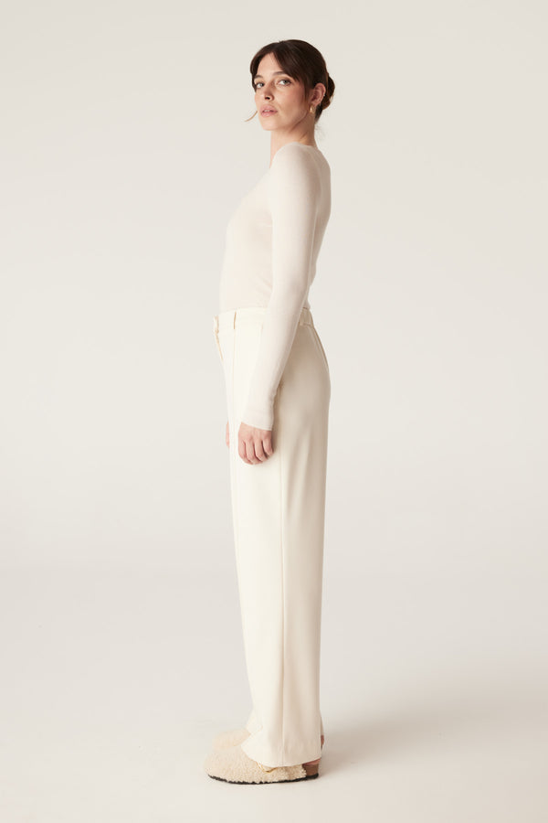 CABLE HERITAGE 365 Superfine Merino Scoop Top ecru