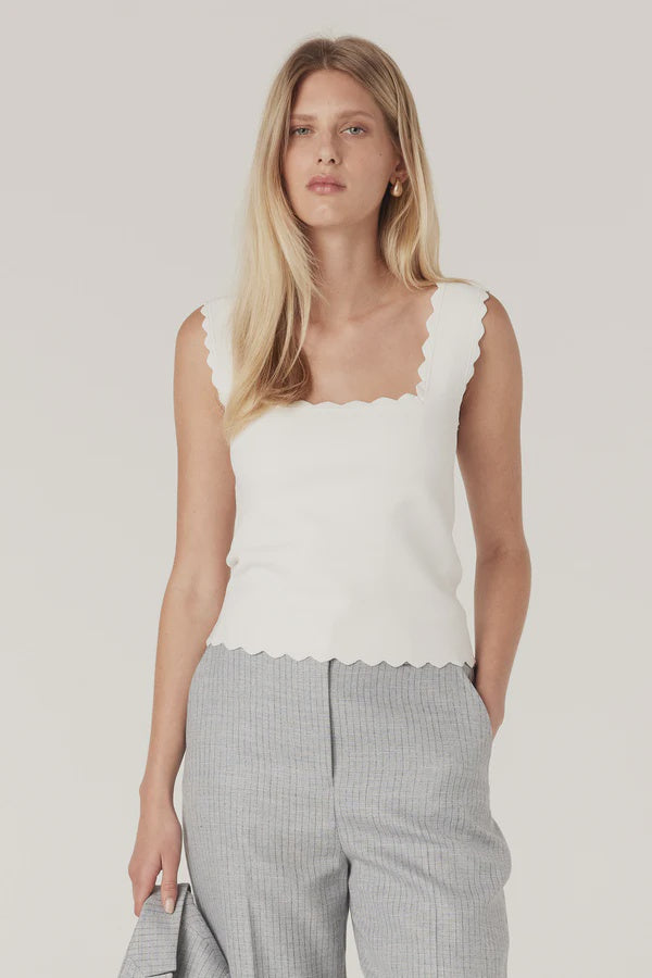 CABLE MELBOURNE Villa Crepe Knit Scallop Tank white