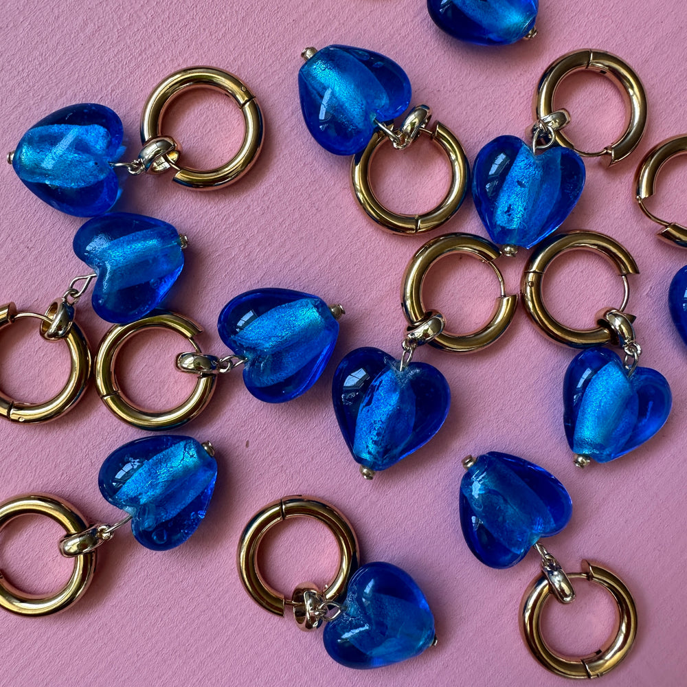EMELDO DESIGN Allee Glass Heart Hoops blue