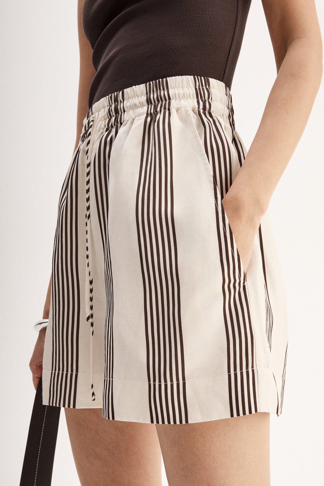 ELKA COLLECTIVE Milo Stripe Short chocolate