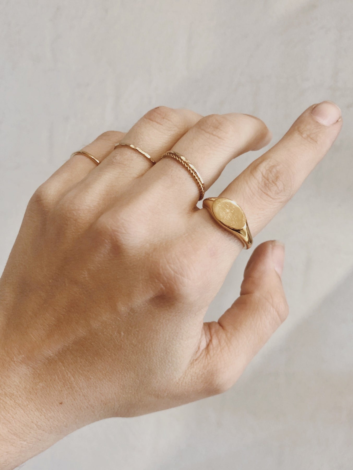 FINER RINGS Signet Ring gold