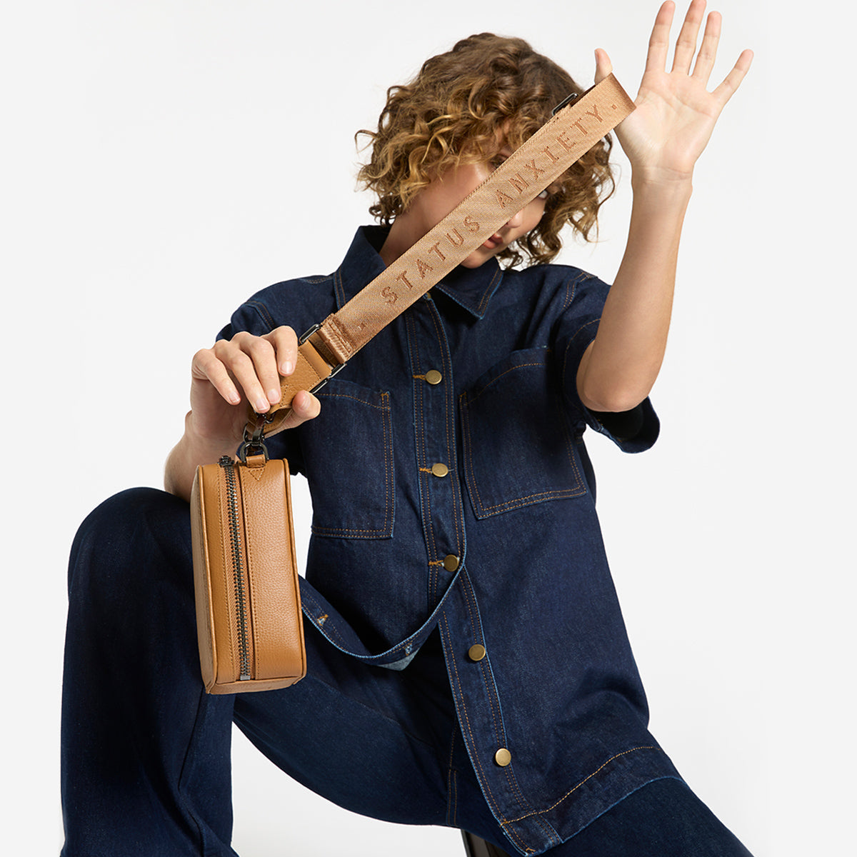 STATUS ANXIETY Good Life tan