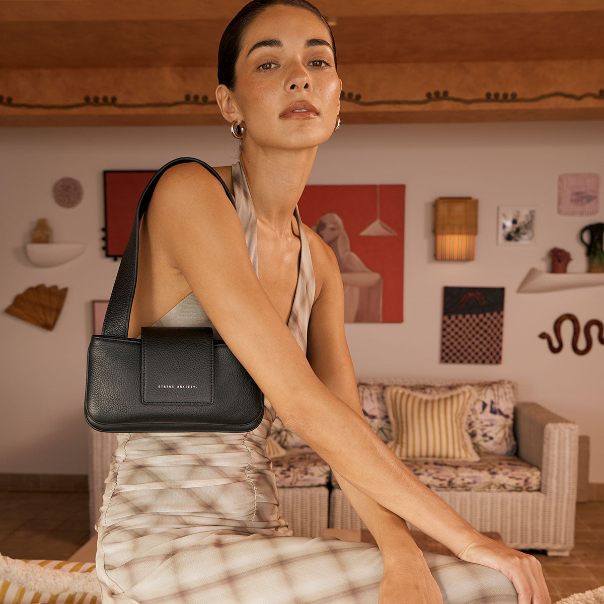 STATUS ANXIETY New Beat Bag Black