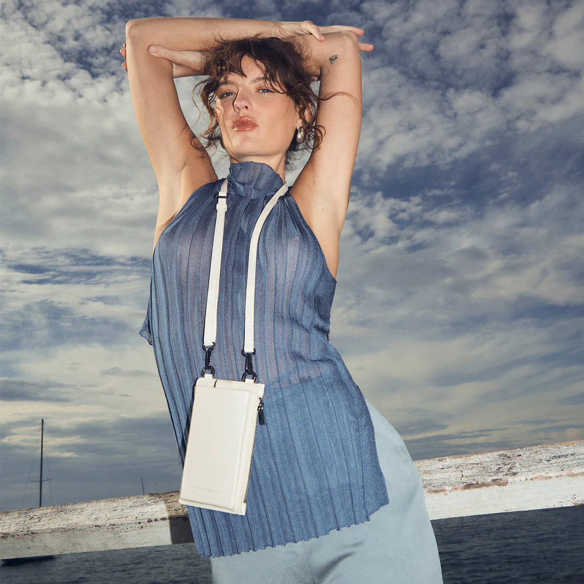 STATUS ANXIETY Voyager chalk