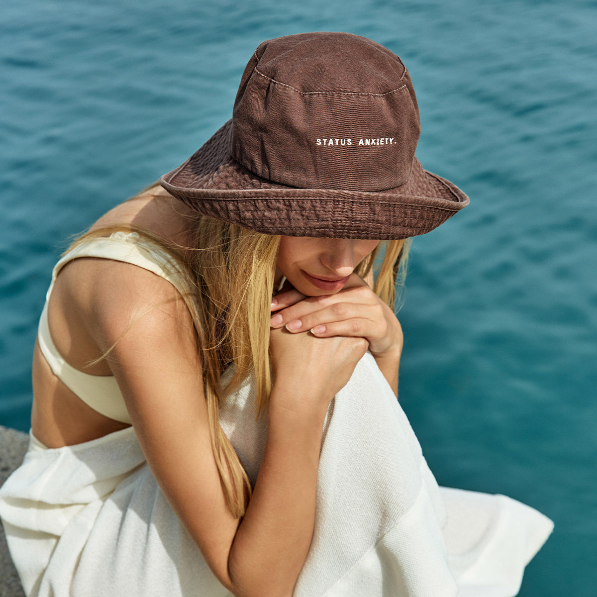 STATUS ANXIETY Golden Days bark