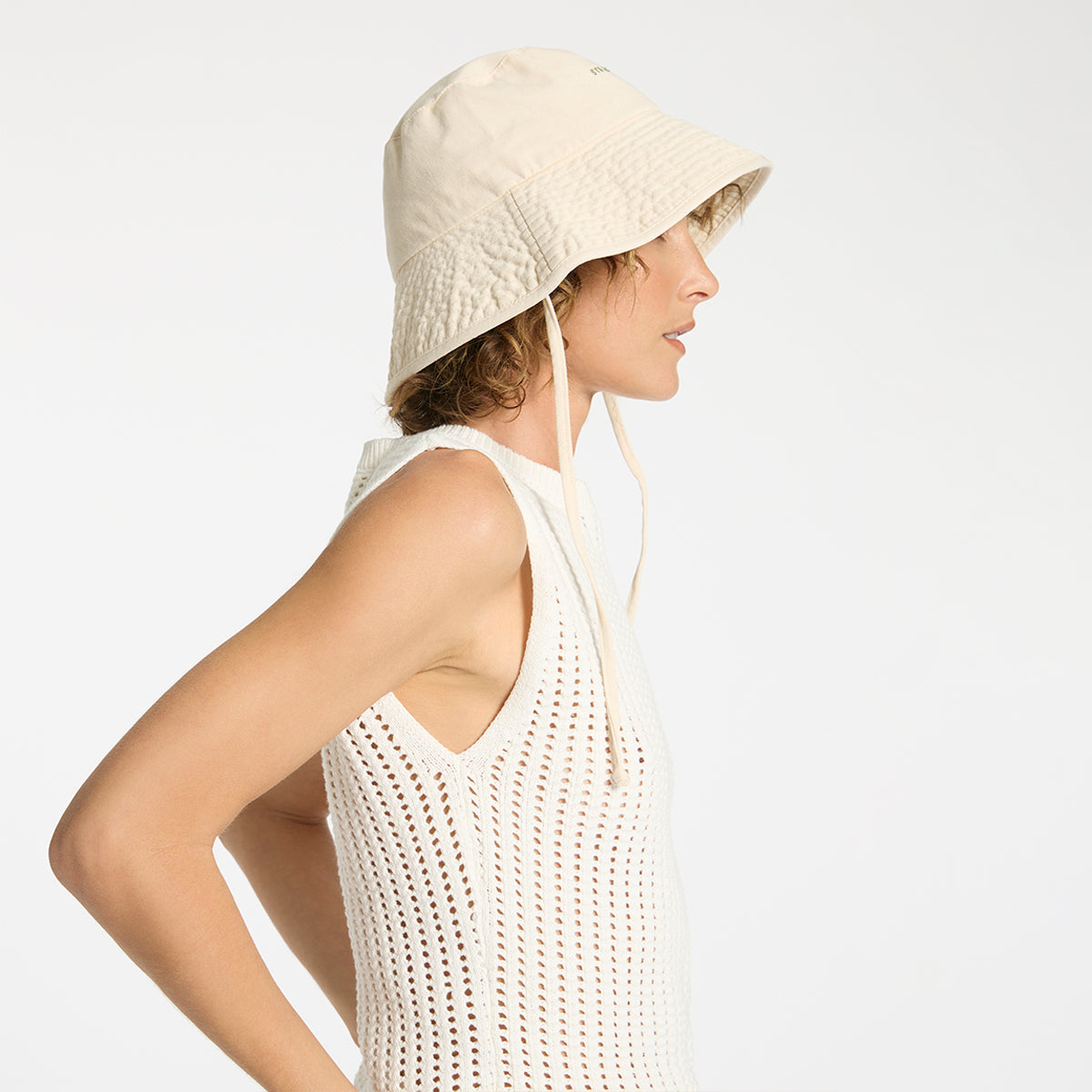 STATUS ANXIETY Golden Days cream