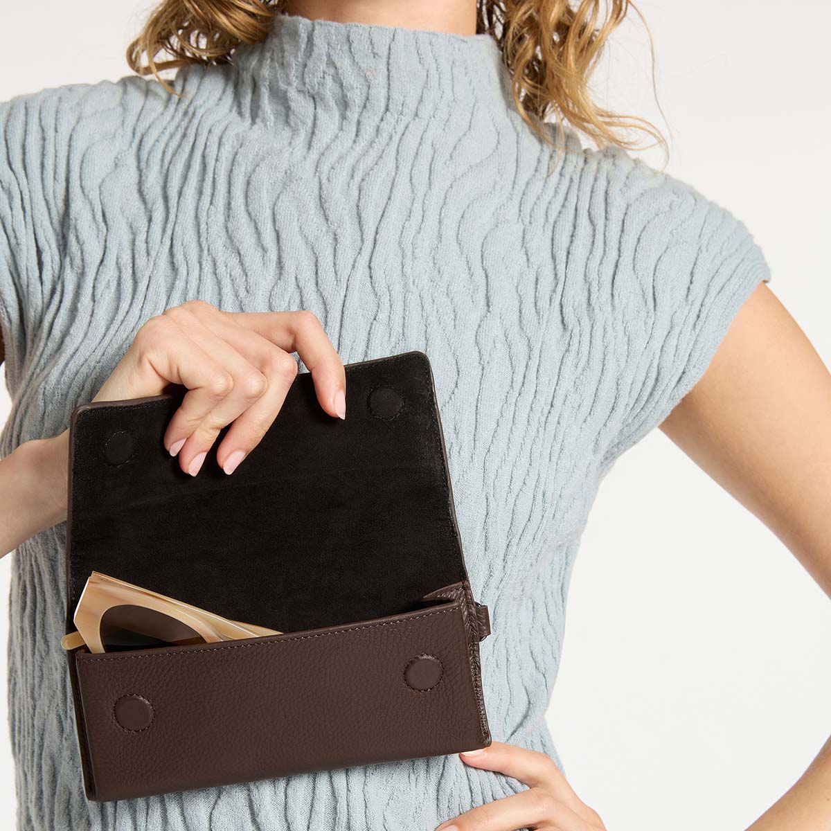 STATUS ANXIETY Into The Ether cocoa