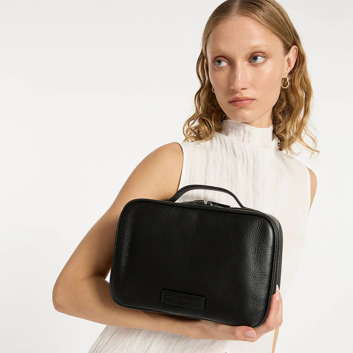 STATUS ANXIETY Farther Away Toiletry Bag black