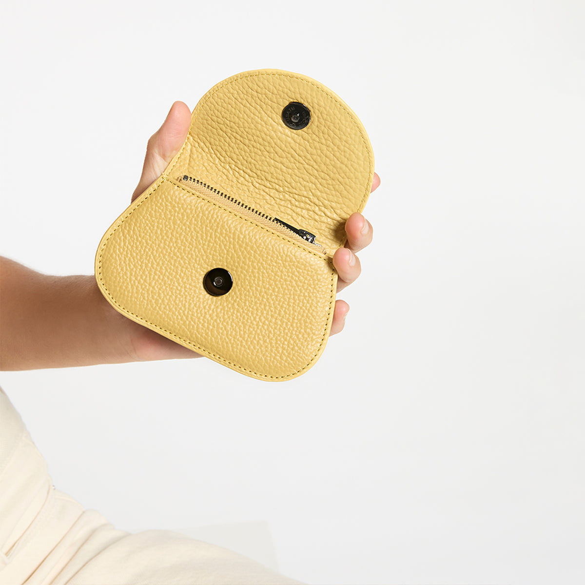 STATUS ANXIETY Eyes Wide buttermilk