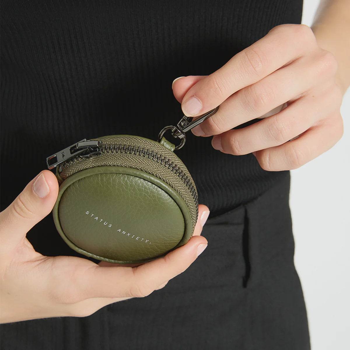 STATUS ANXIETY Go With Me Pouch khaki