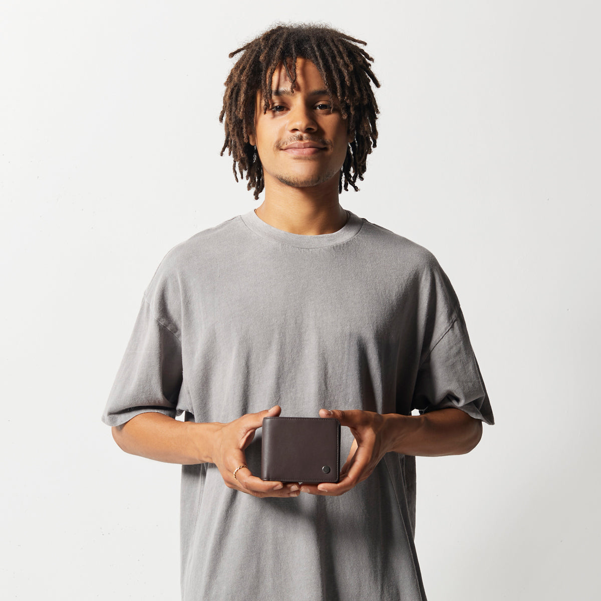 STATUS ANXIETY Leonard Wallet chocolate