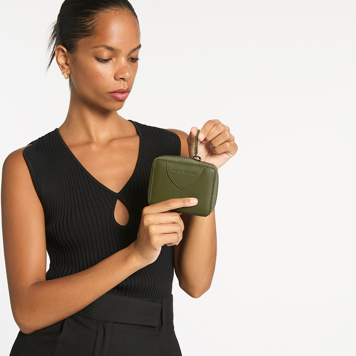 STATUS ANXIETY Wayward Wallet khaki