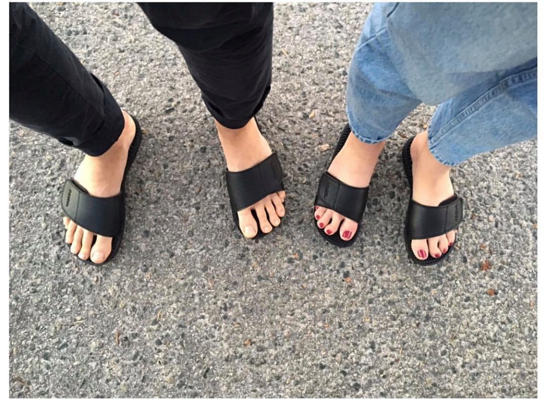 MASEUR Invigorating Massage Sandal black