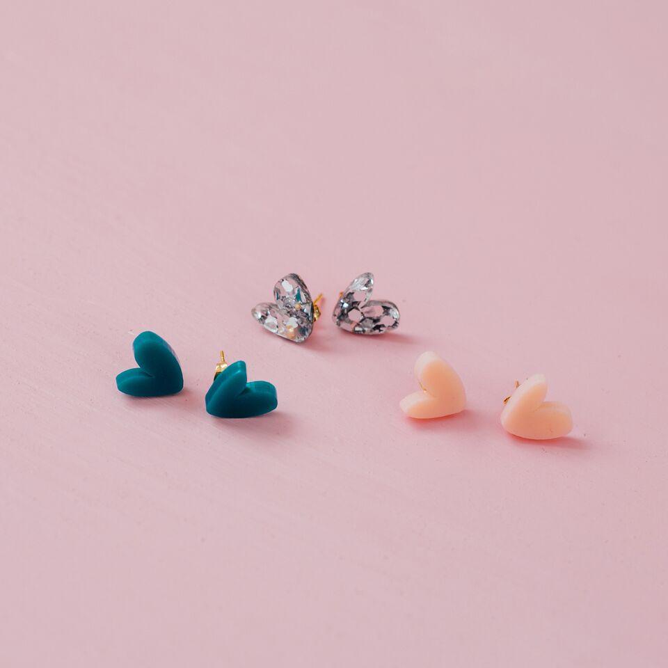EMELDO DESIGN Heart Studs