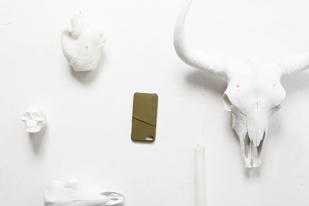 STATUS ANXIETY Hunter And Fox iPhone Cover khaki