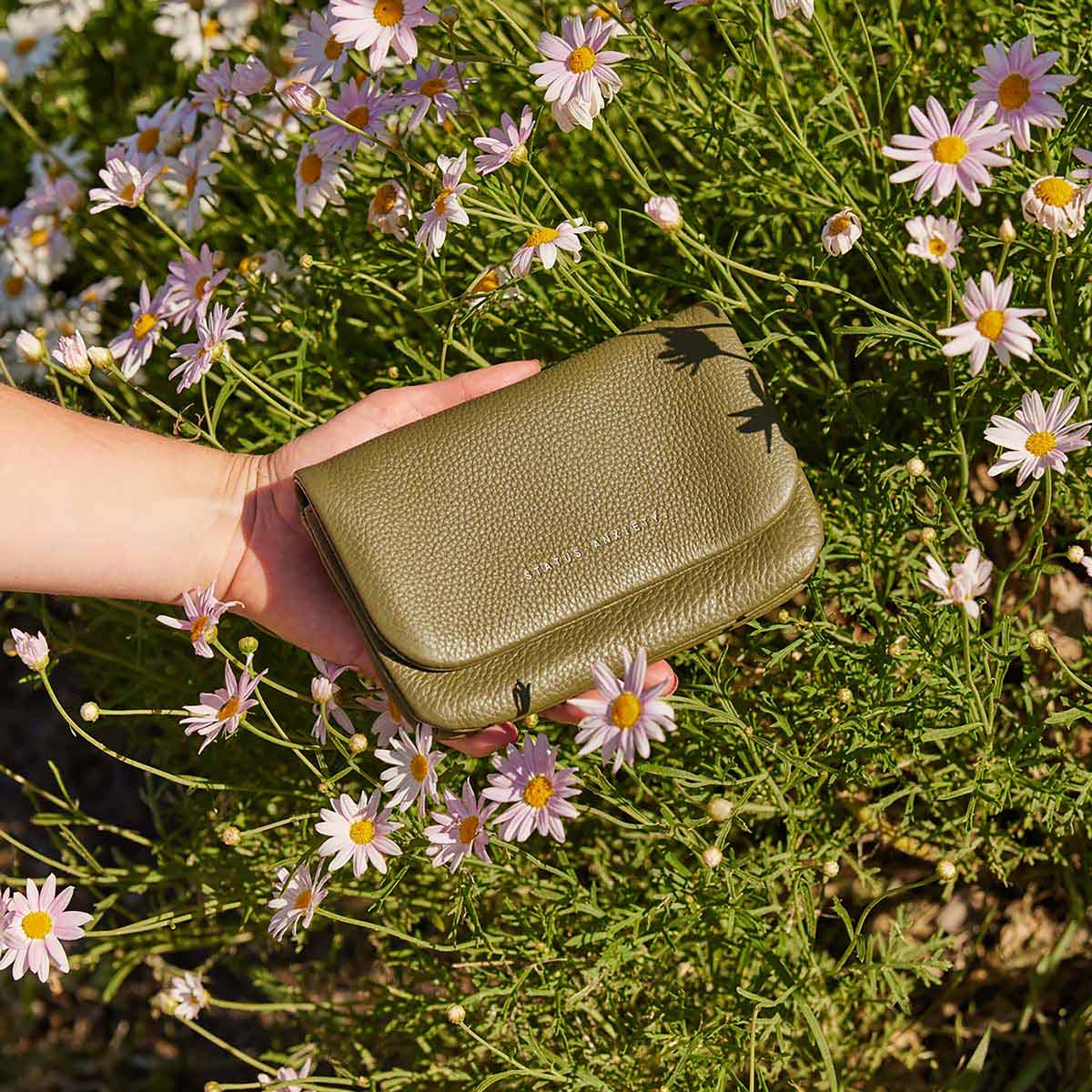 STATUS ANXIETY Impermanent Wallet khaki
