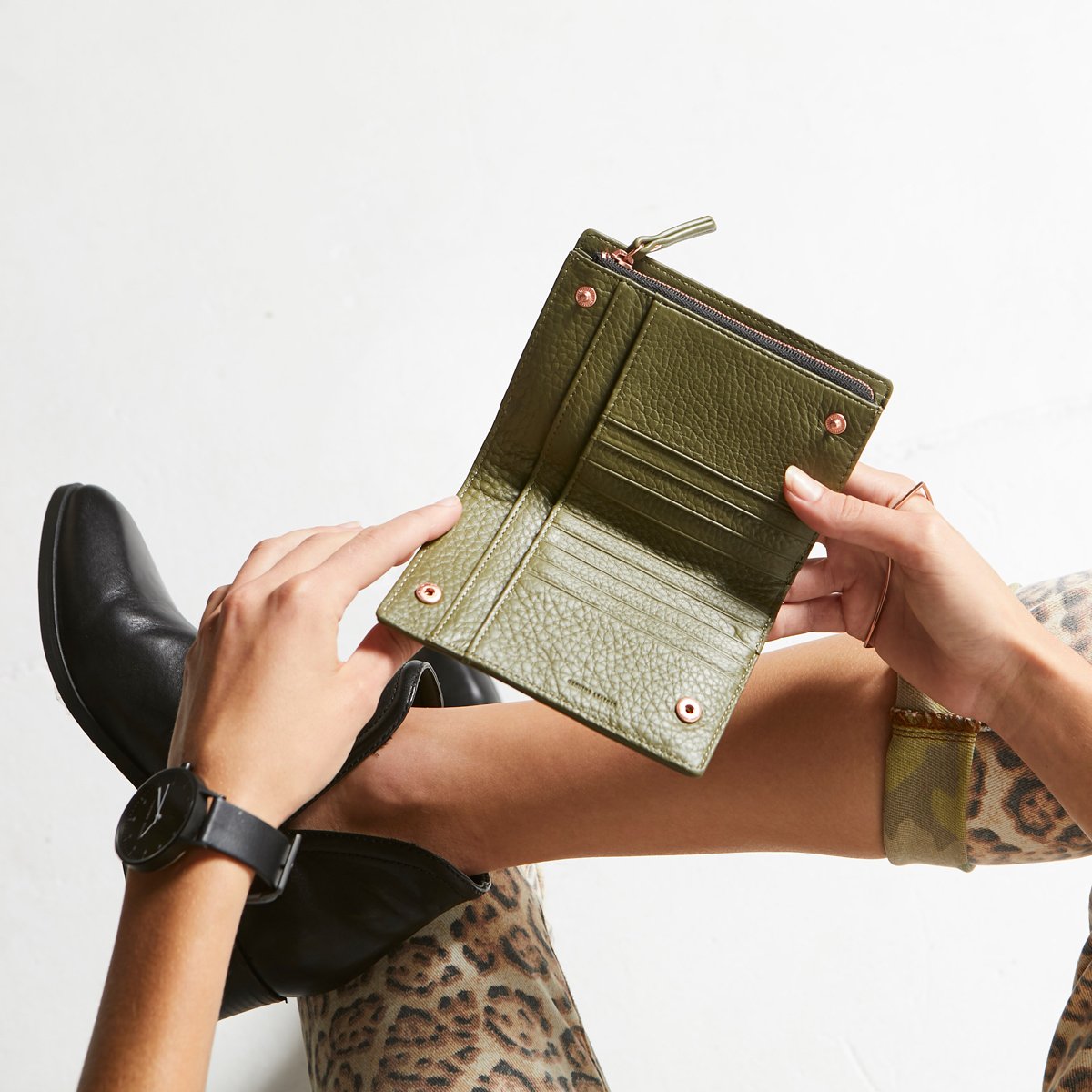 STATUS ANXIETY Insurgency Wallet khaki