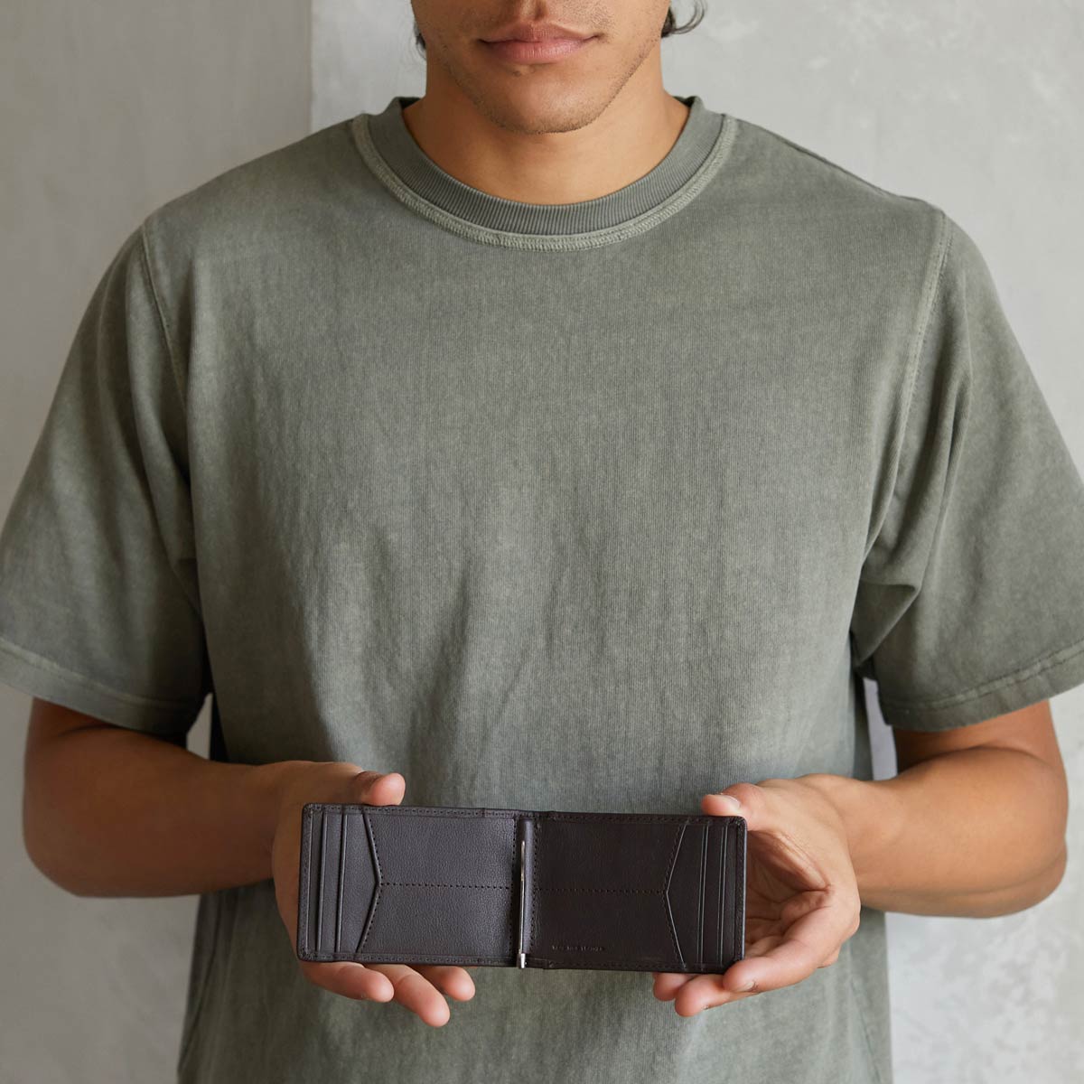 STATUS ANXIETY Melvin Wallet Chocolate