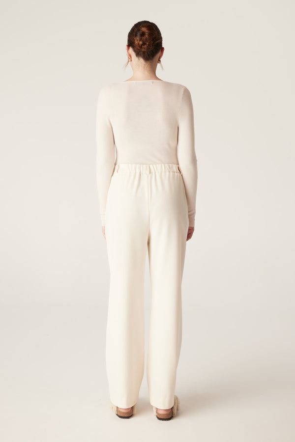 CABLE HERITAGE 365 Superfine Merino Scoop Top ecru