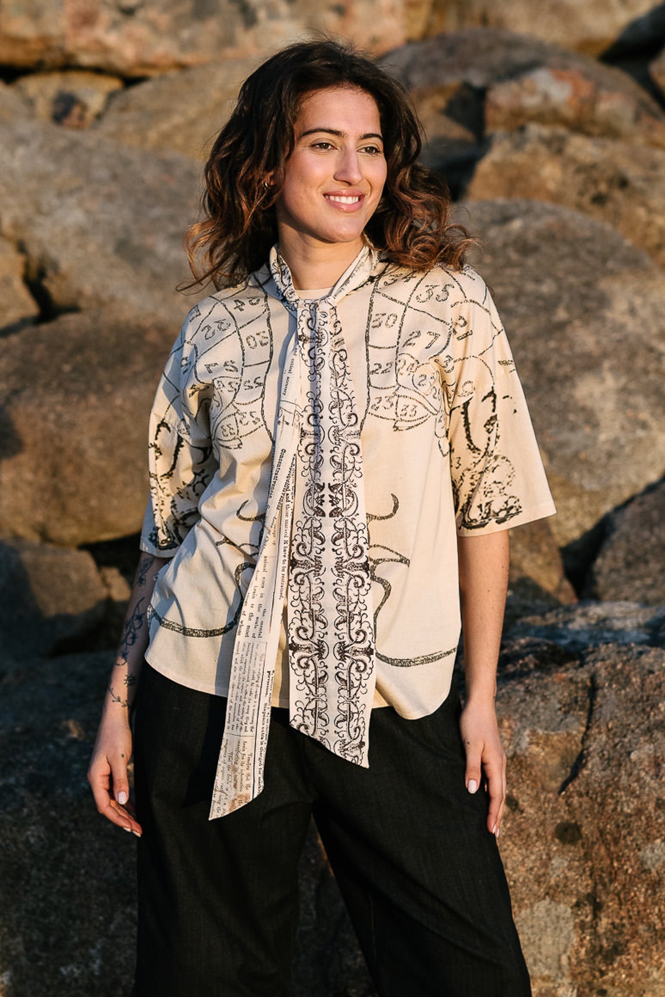 CIRCULAR by MAUD ALICE DAINTY Phrenology Top tippy