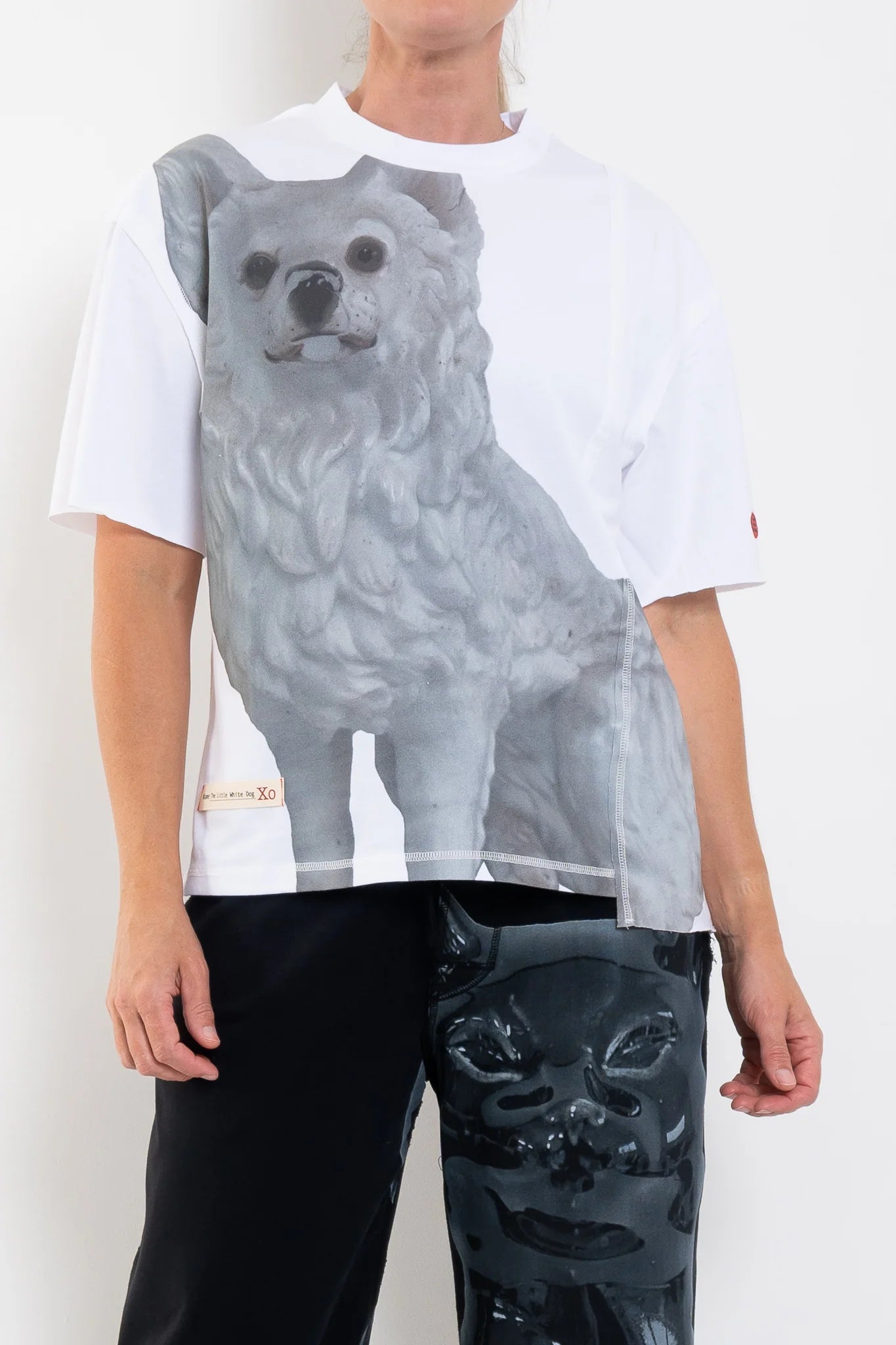 CIRCULAR BY MAUD ALICE DAINTY Patch T Little White Dog - White