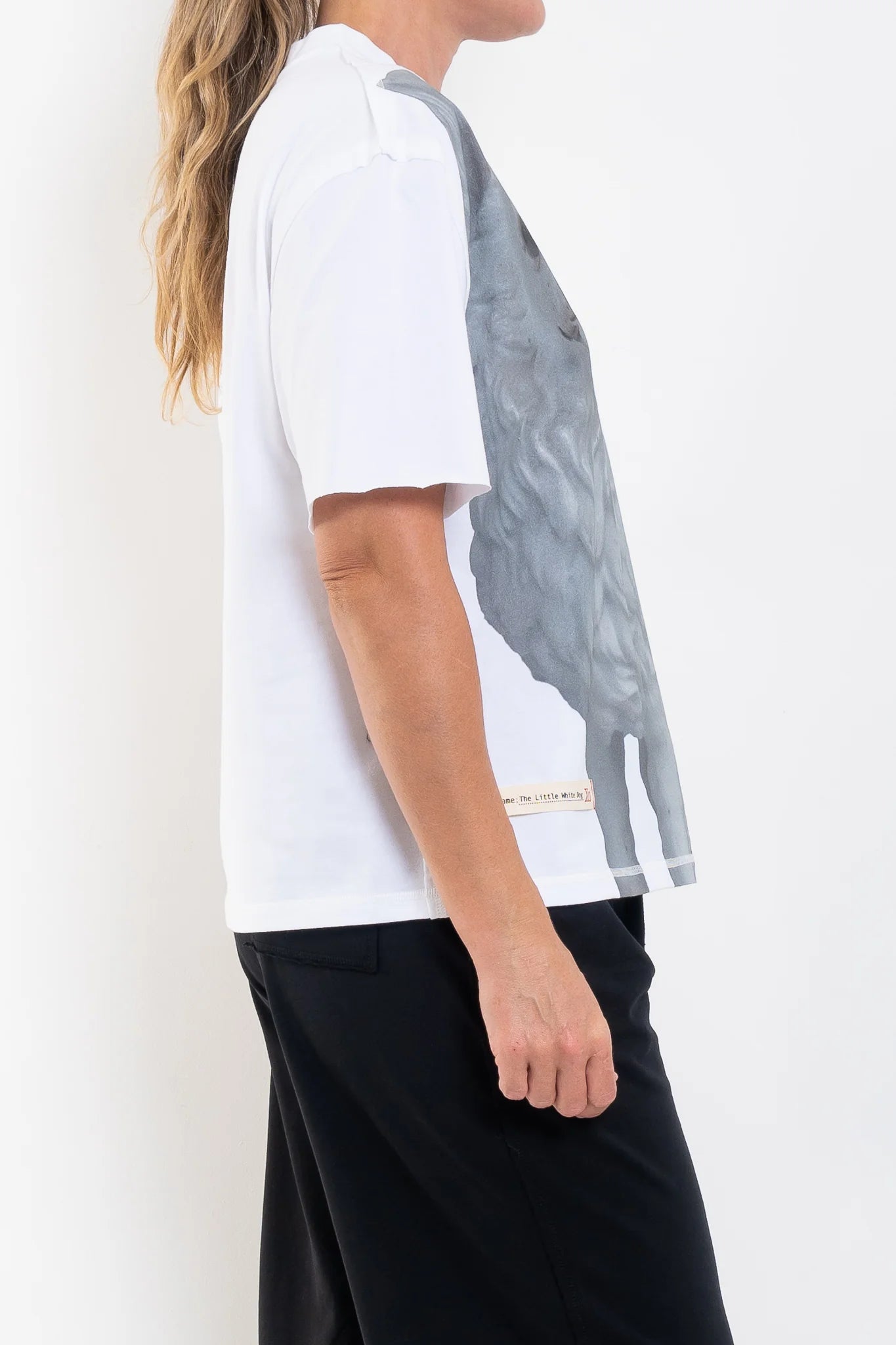 CIRCULAR BY MAUD ALICE DAINTY Patch T Little White Dog - White