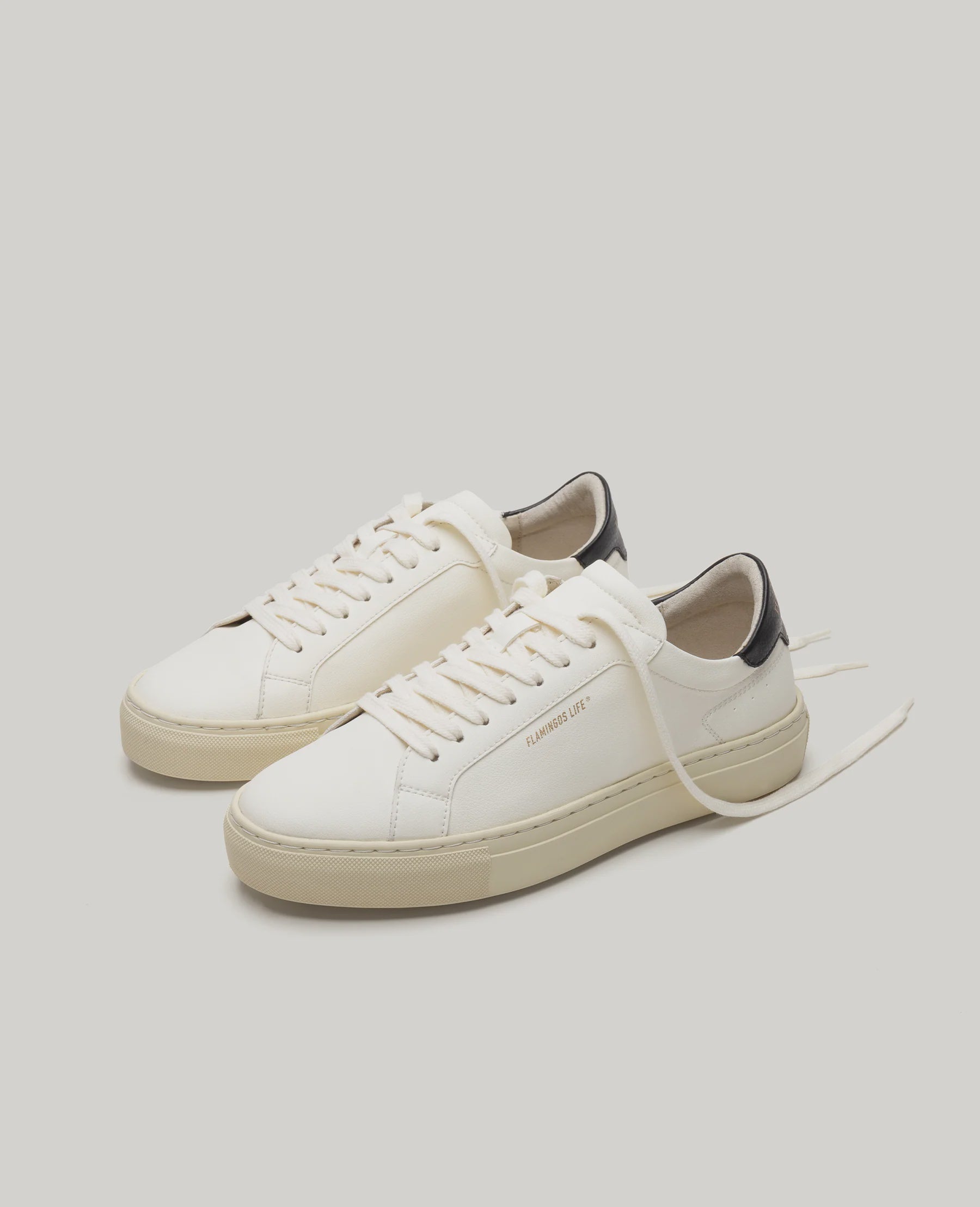 FLAMINGO'S LIFE Hampton Court white black