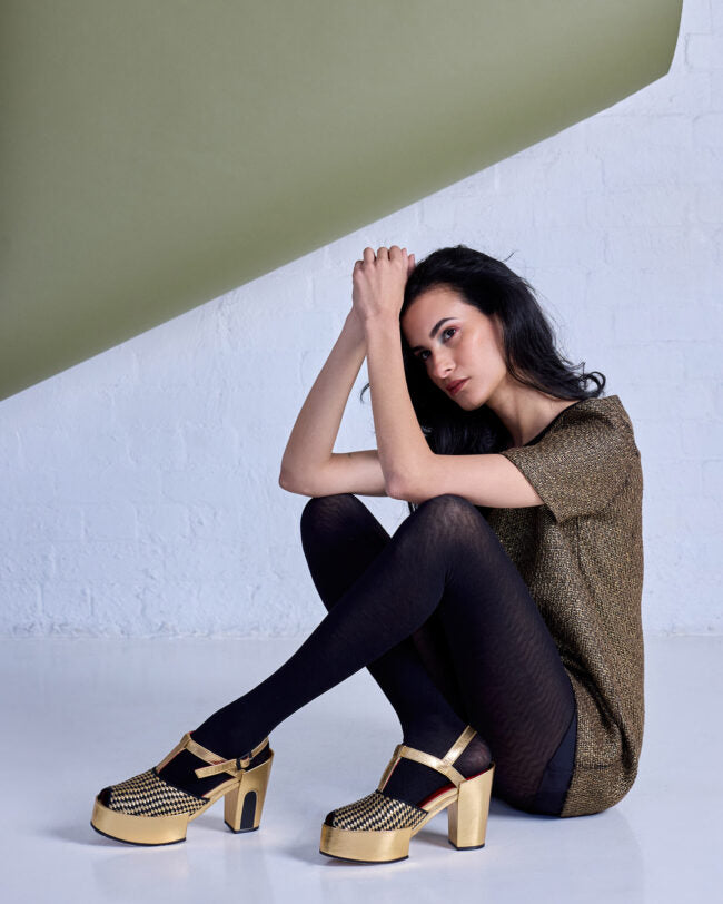 TIGHTOLOGY Herringbone Merino Wool Tights - Black