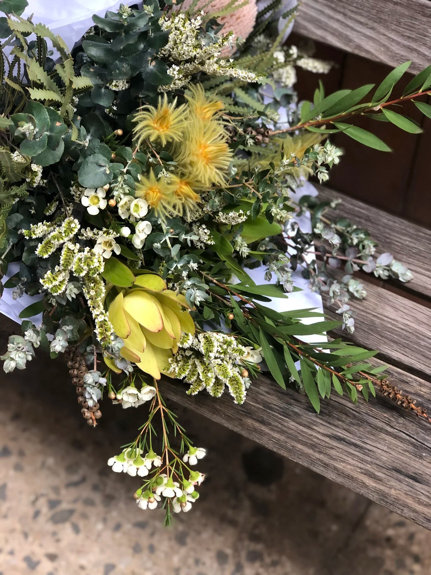 LIBERTINE BESPOKE FLORIST -LINK-