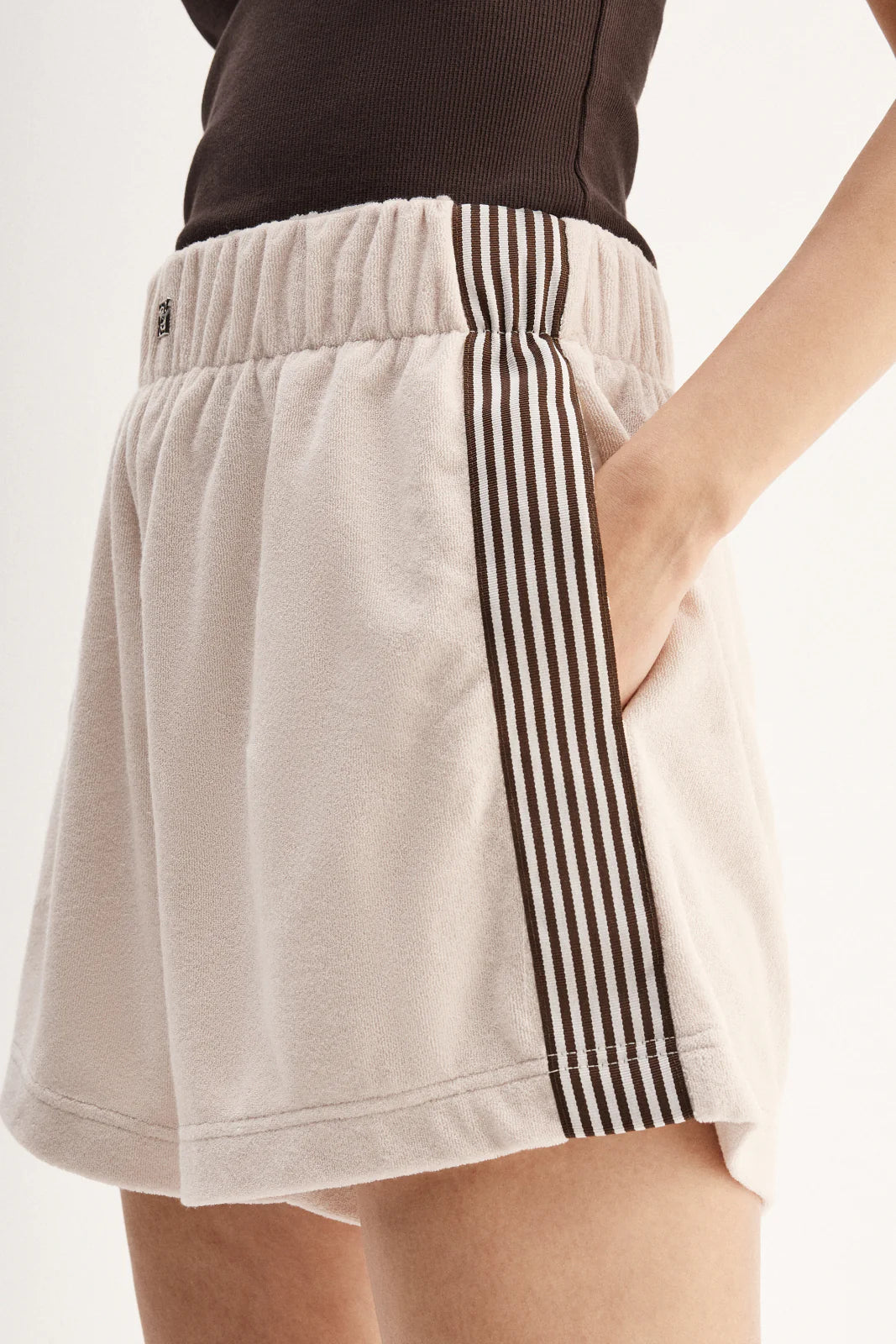 ELKA COLLECTIVE Beau Short ecru