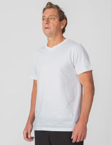 MR SIMPLE Reginald Vee Tee white