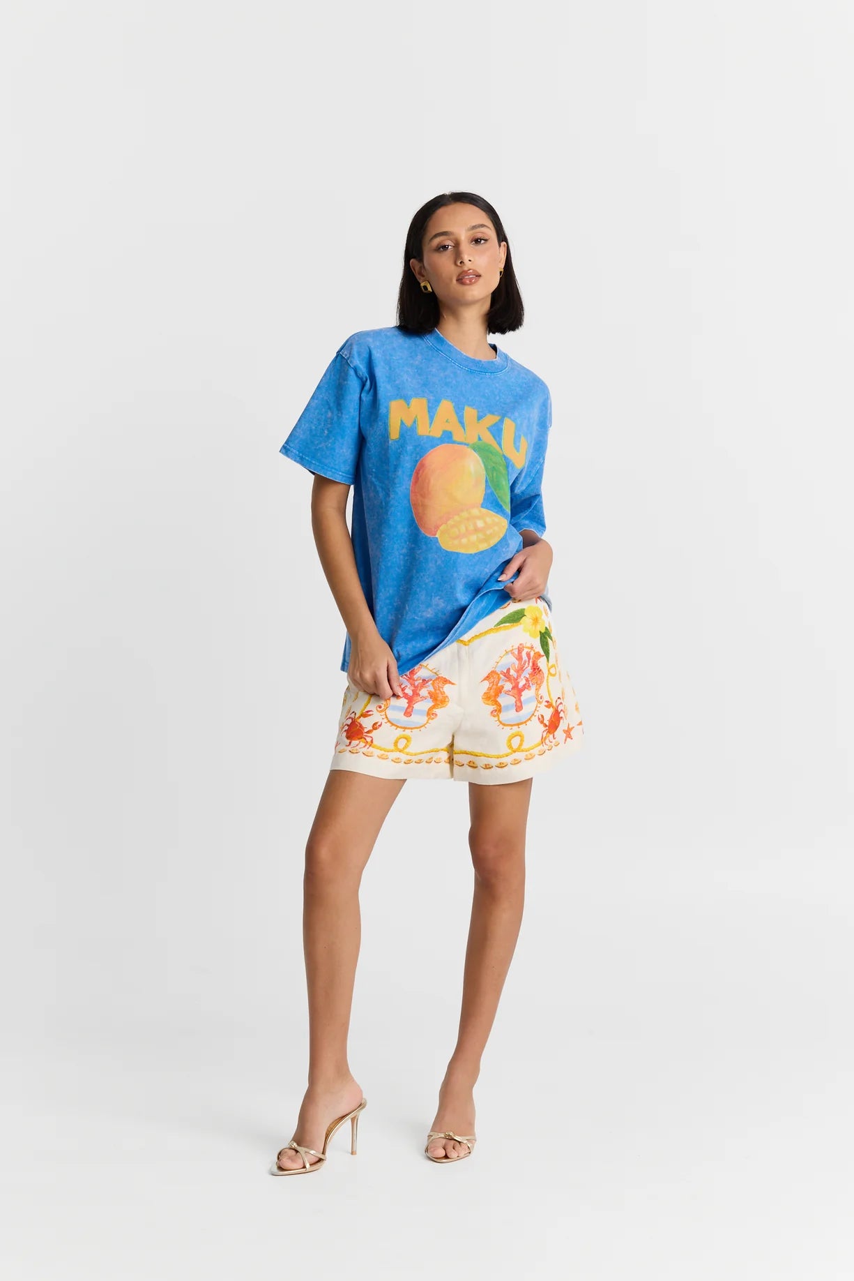 MAKU Mango Oversize Tee blue snow wash