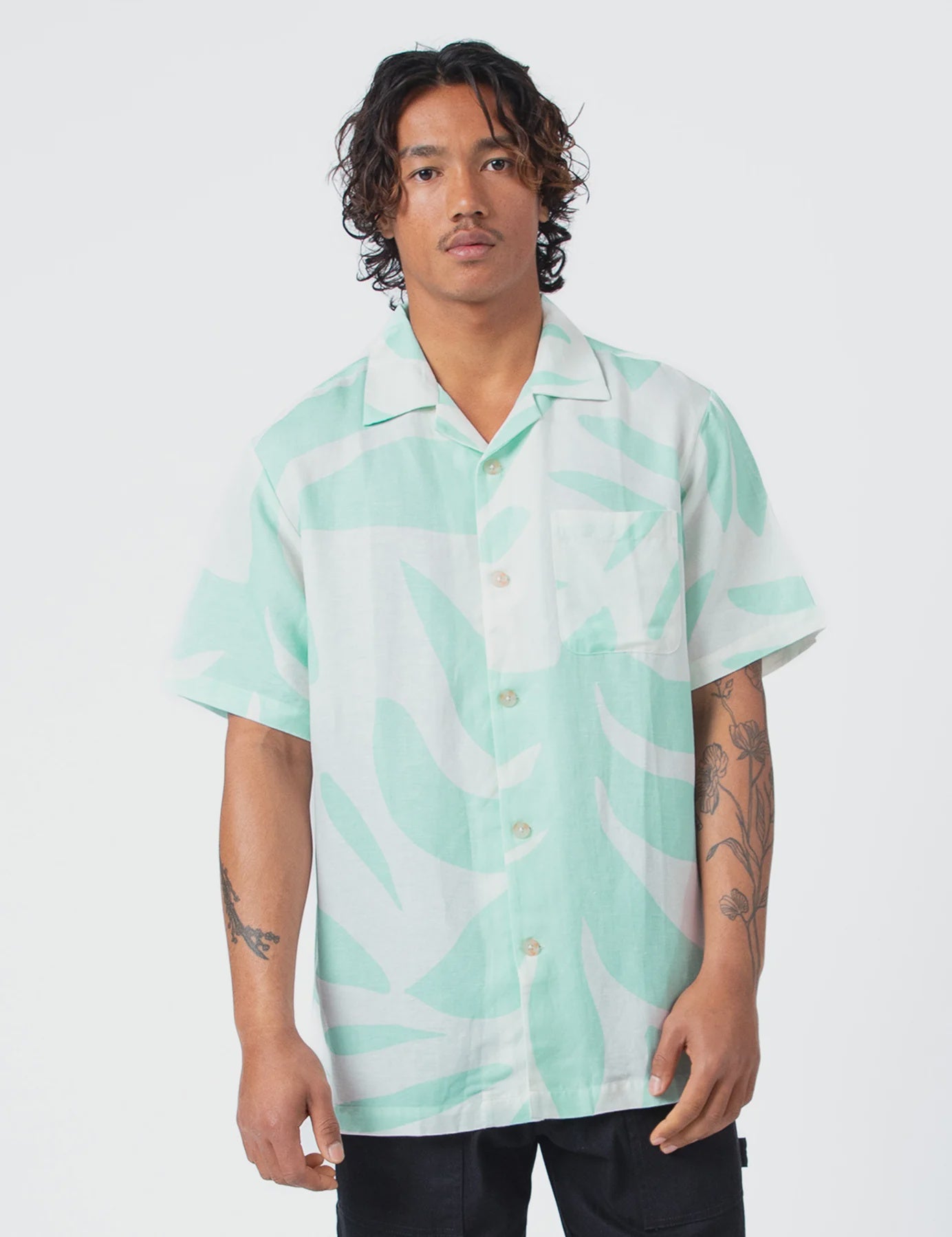 MR SIMPLE HOLIDAY Palm Cuban SS Shirt LT blue