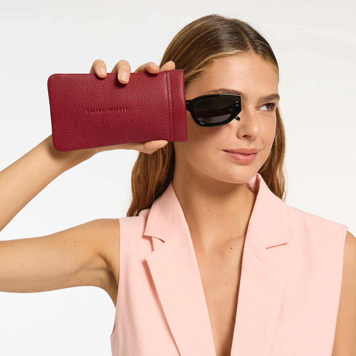 STATUS ANXIETY Keepsake Sunglasses Pouch rouge