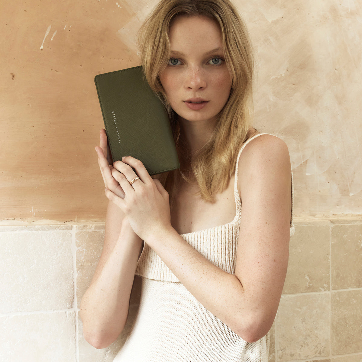 STATUS ANXIETY Living Proof khaki