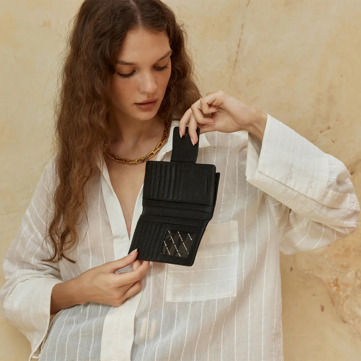 STATUS ANXIETY Ruins Wallet black