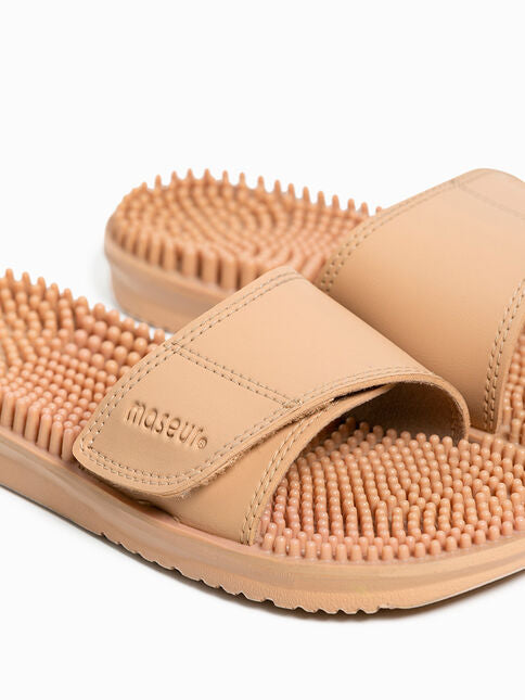 MASEUR Invigorating Massage Sandal beige