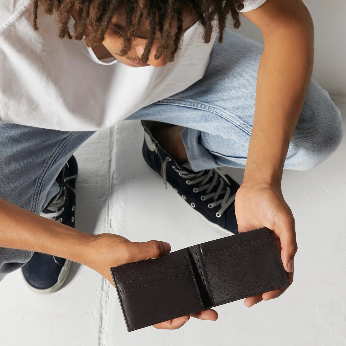 STATUS ANXIETY Noah Wallet black