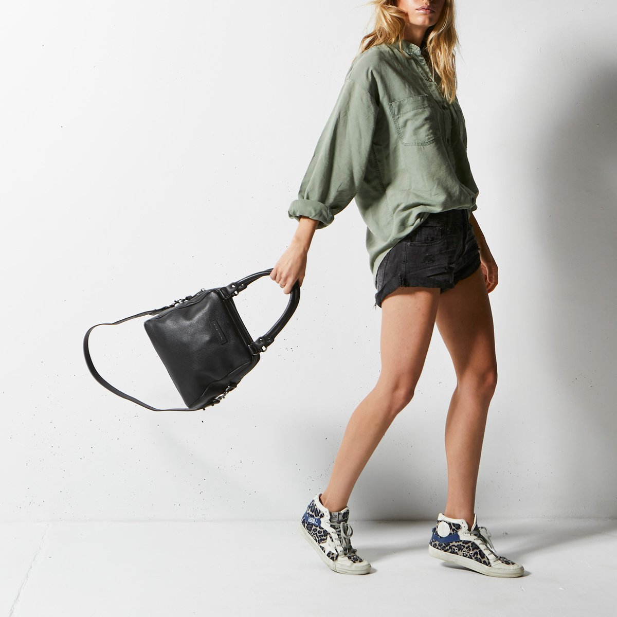 STATUS ANXIETY Last Mountains Bag black