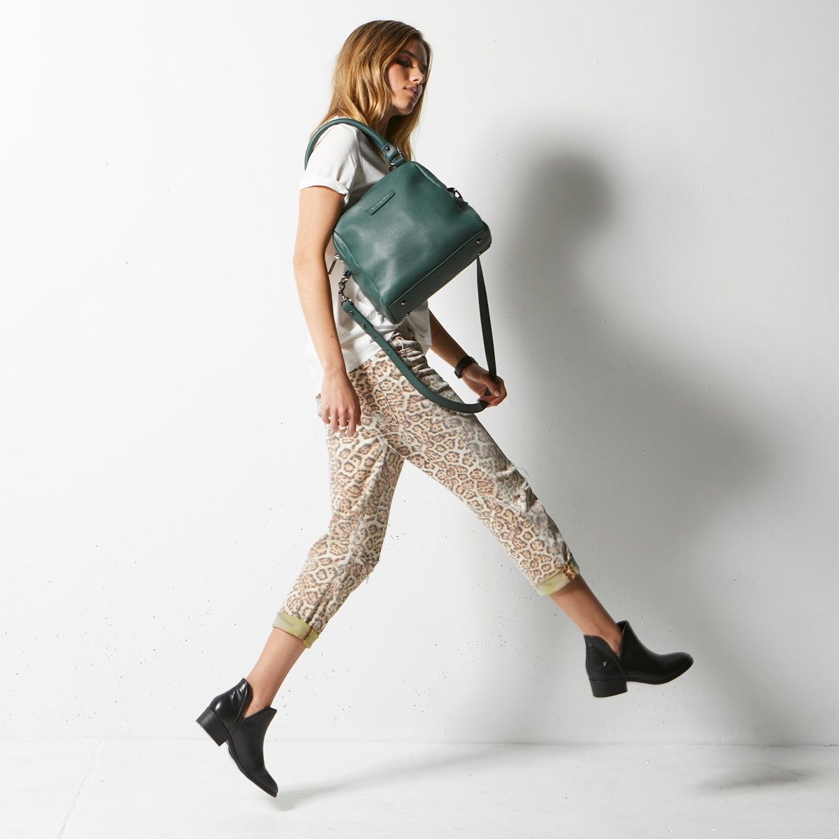 STATUS ANXIETY Last Mountains Bag green