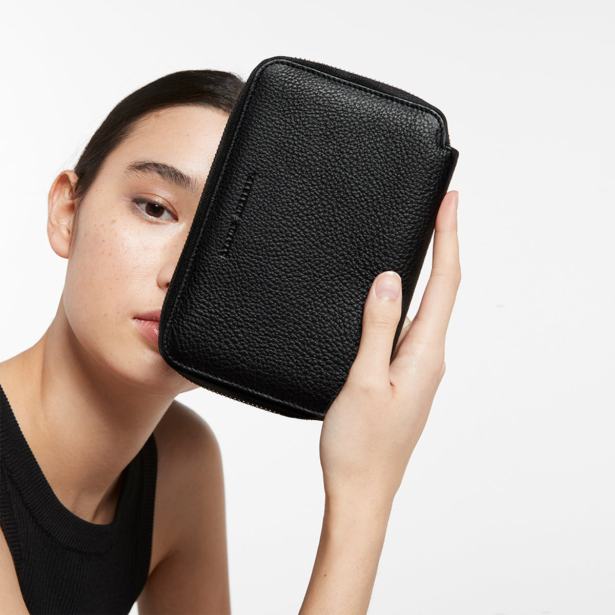 STATUS ANXIETY Nowhere To Be Found black