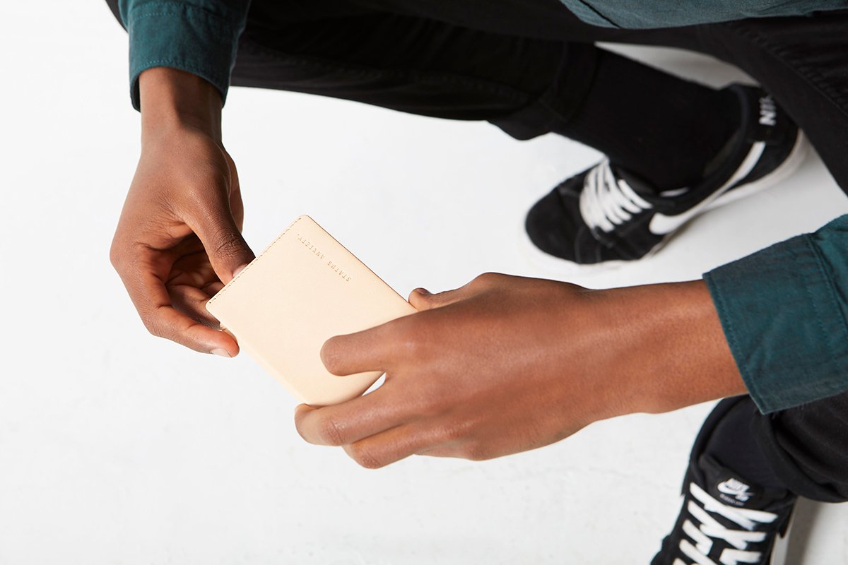 STATUS ANXIETY Otis Wallet tan